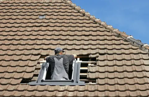 Pose de velux - Champagnac
